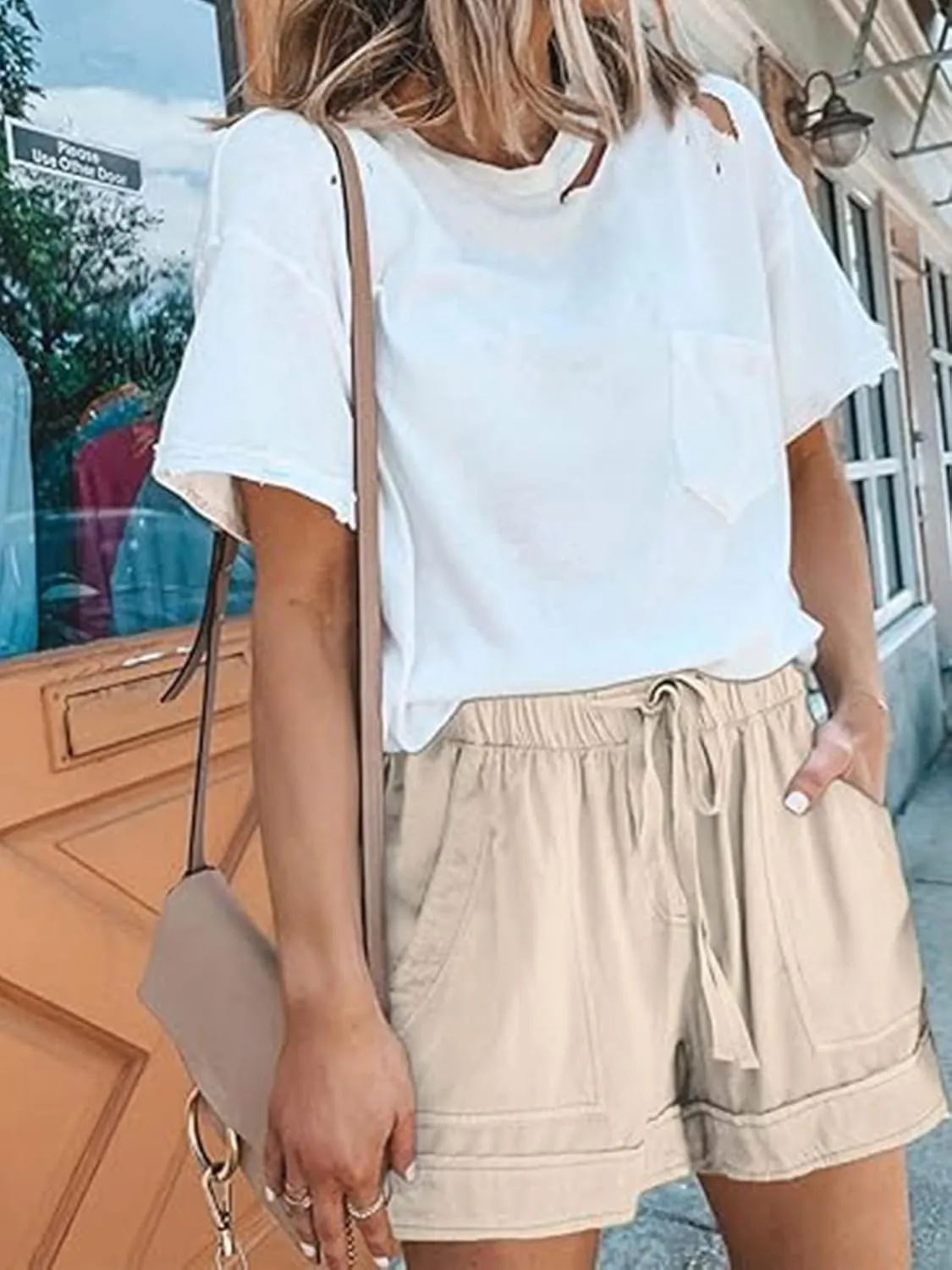 Womens Elastic Waist Drawstring Shorts Summer Lightweight Beach Shorts Comfy Casual Short Pants with Pockets